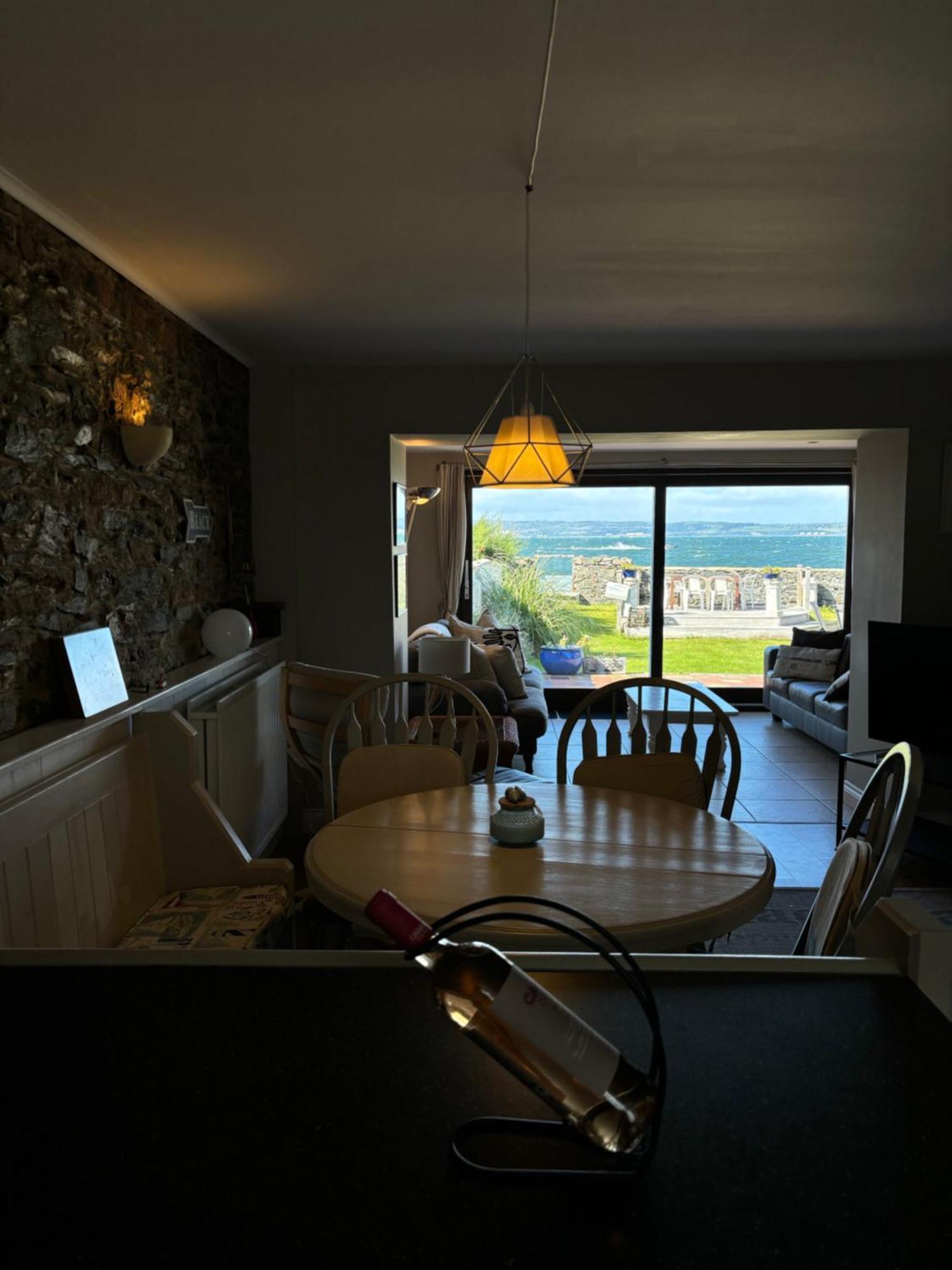 Splash Cottage Beach House With Sea Lapping Garden Bangor Eksteriør billede