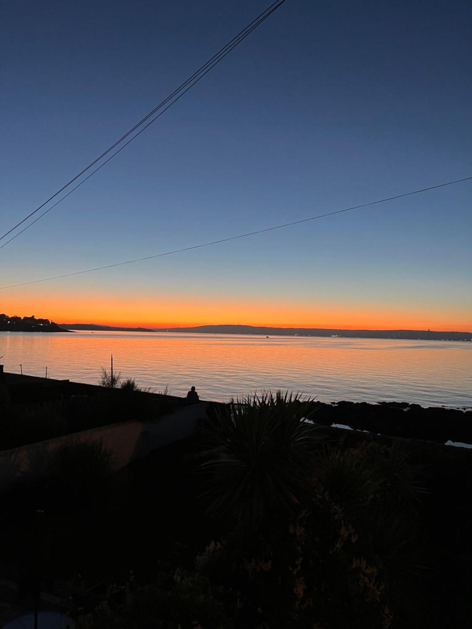 Splash Cottage Beach House With Sea Lapping Garden Bangor Eksteriør billede