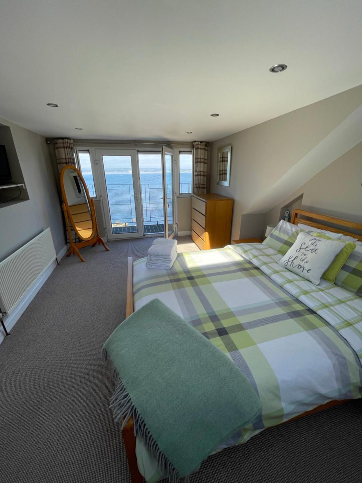 Splash Cottage Beach House With Sea Lapping Garden Bangor Eksteriør billede