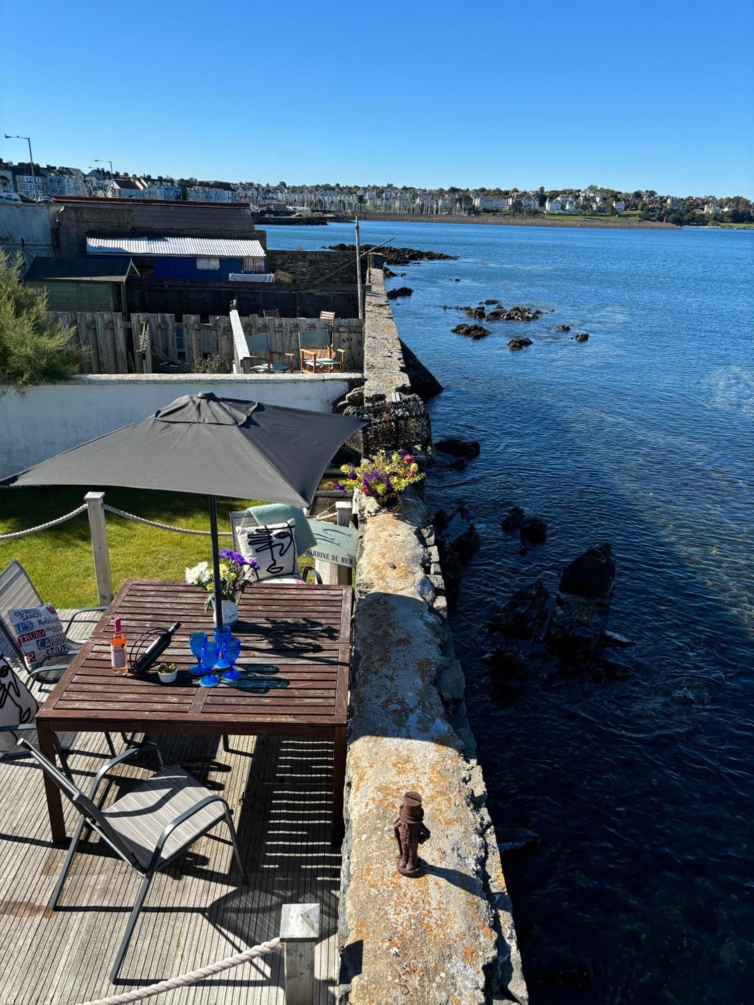 Splash Cottage Beach House With Sea Lapping Garden Bangor Eksteriør billede